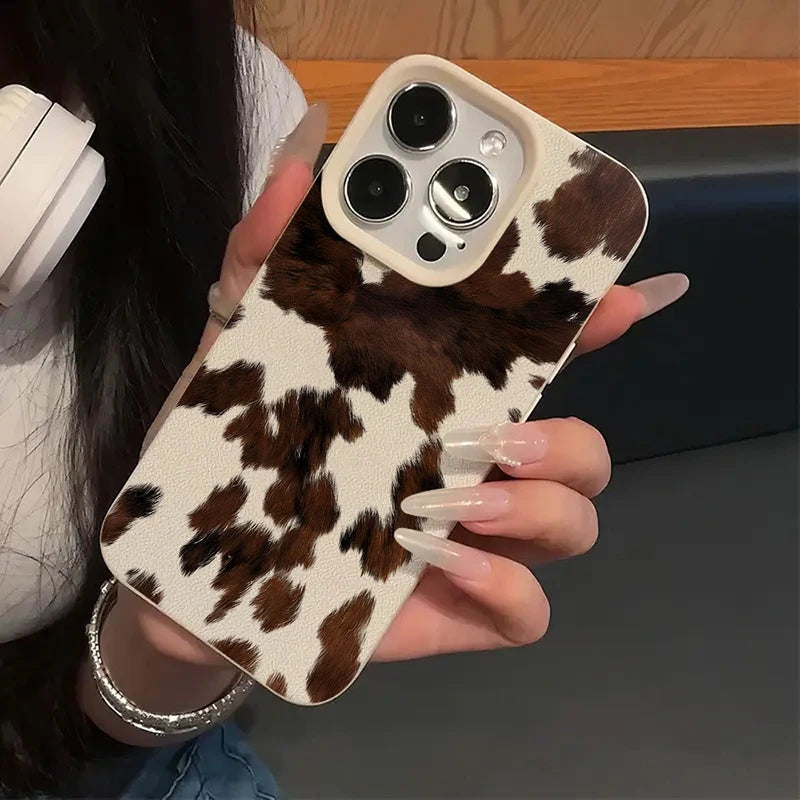 Etui na iPhone w krowie łaty